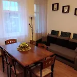 Apartman Nad Rekou 아파트